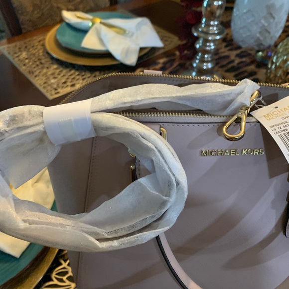 COPY - Michael Kors Large Ciara Satchel - Picture 3 of 5